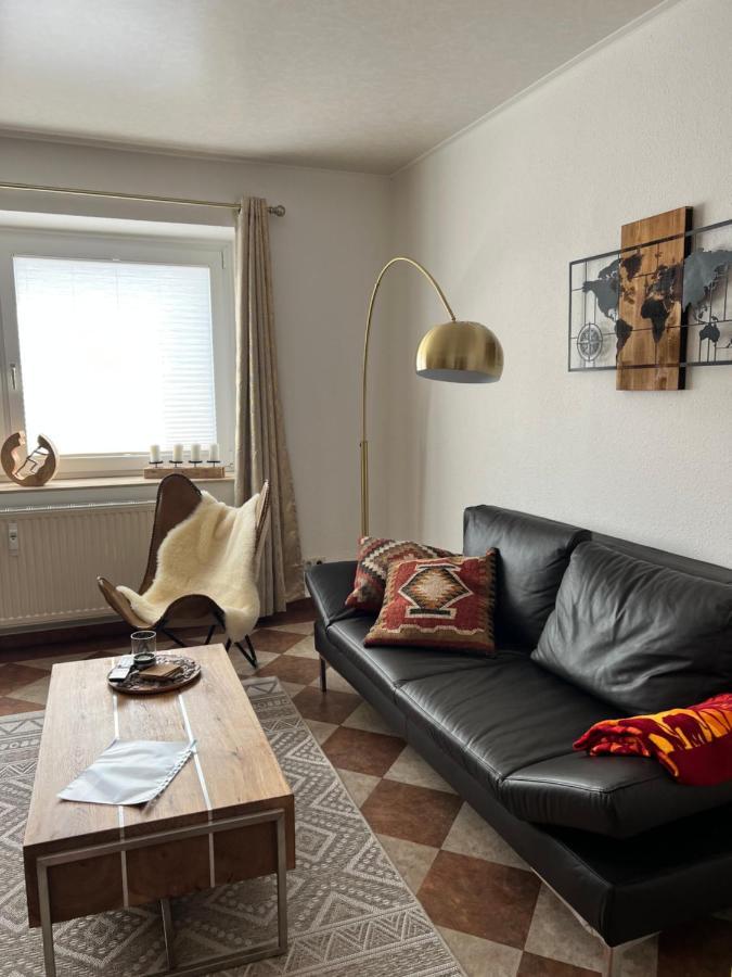 Sehr Schoene Wohnung,Komplett Neu Eingerichtet Limbach-Oberfrohna Exterior foto
