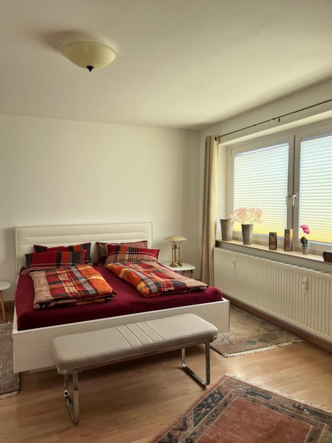 Sehr Schoene Wohnung,Komplett Neu Eingerichtet Limbach-Oberfrohna Exterior foto