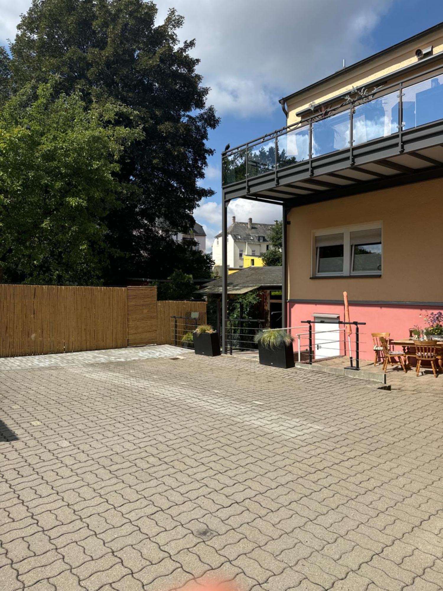 Sehr Schoene Wohnung,Komplett Neu Eingerichtet Limbach-Oberfrohna Exterior foto